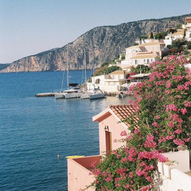 Outdoor terrace seating suitable for families in Amsterdam